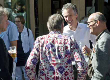 Jord den Hollander in gesprek met Geert ter Steeg en Bertus de Kock - foto: Allard de Goeij