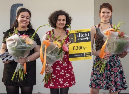 Oumaima Belkhdar, Nina van Tongeren en Marthe van Bronkhorst (vlnr, foto: Allard de Goeij)