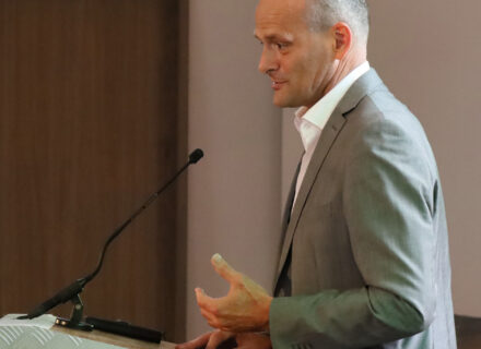 wethouder Rik van der Linden (foto: Bertus de Kock)