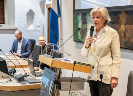 Moderator Anneke van Veen (foto: Allard de Goeij)