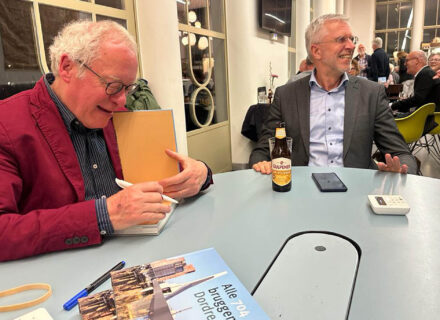 Boekpresentatie 'Alle 704 bruggen van Dordrecht'